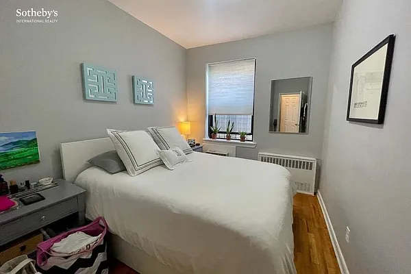 Rented by Sotheby's International Realty | media 12