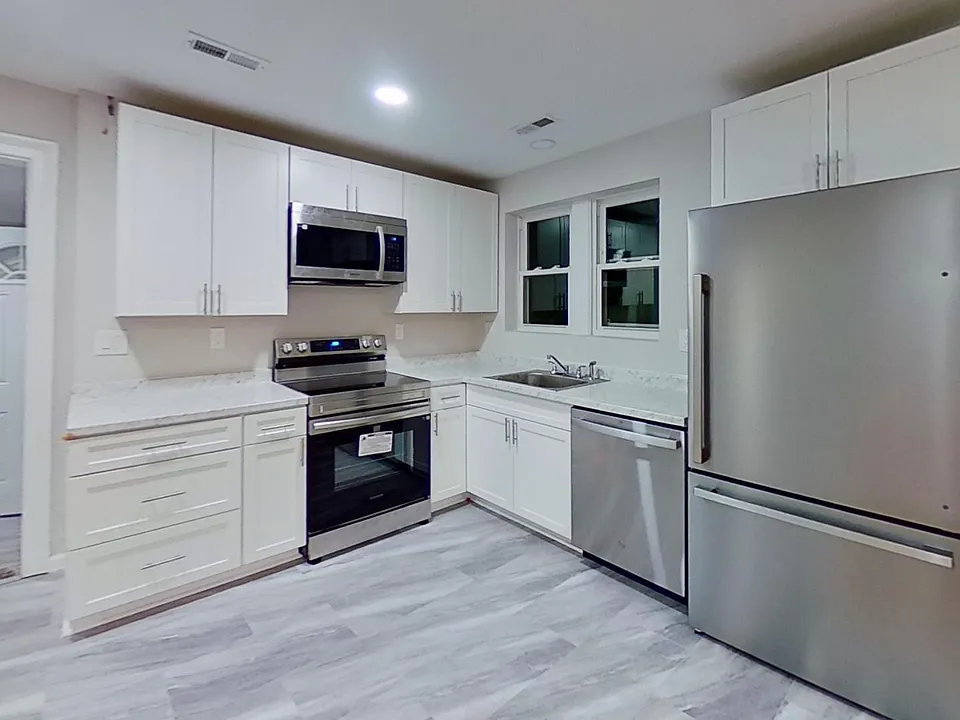 415 Virginia Ave #B