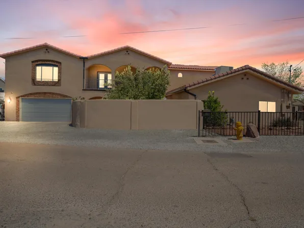 909 Kinley Ave NW, Albuquerque, NM 87104