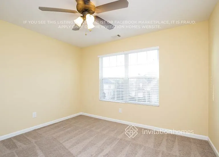 1313 Invermere Dr SE — Photo 10