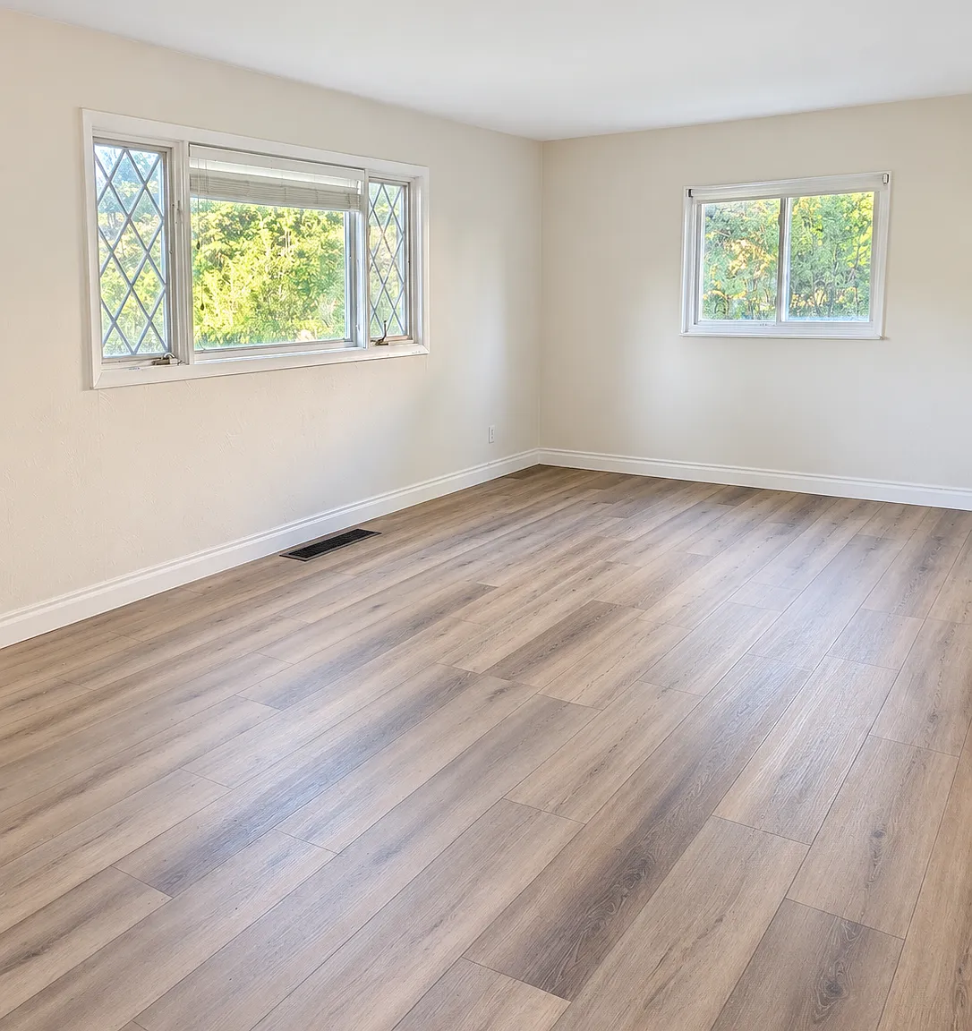 4 bed, 1.5 bath, 1303 sqft, $3,100 — Photo 2