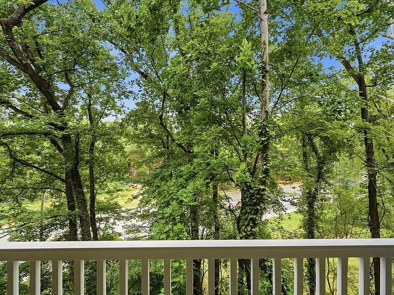 1000 E Woodlawn Rd #216 — Photo 20