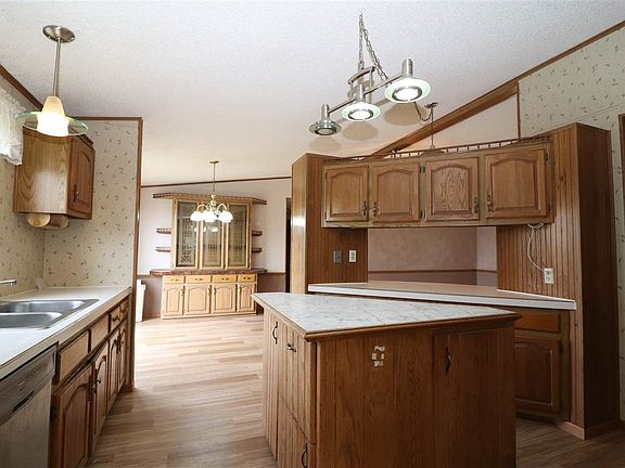 4th image of 2340 N Pearney Ln