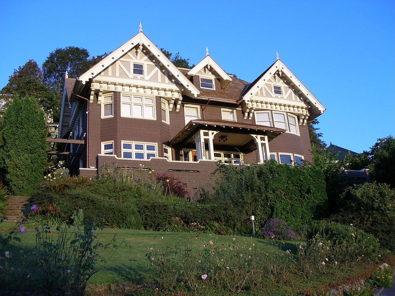 2636 NW Cornell Rd photo 1