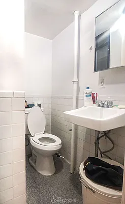 Rented by City Connections Realty | media 11