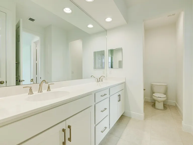 2466 SE Robin Cir — Photo 21