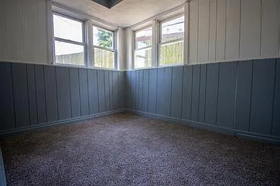 1510 SE Riverside Dr — Photo 10