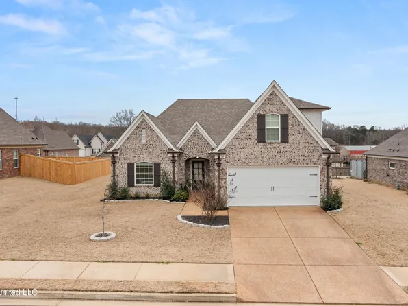 127 Magnolia Blossom Dr, Hernando, MS 38632