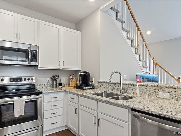 4th image of 224 Patriots Village Dr