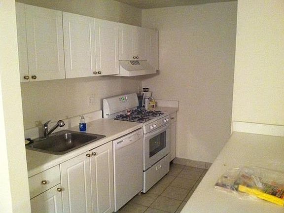 3rd image of 1310 Summit North Dr NE