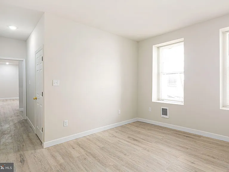 702 E Chelten Ave #1 — Photo 11
