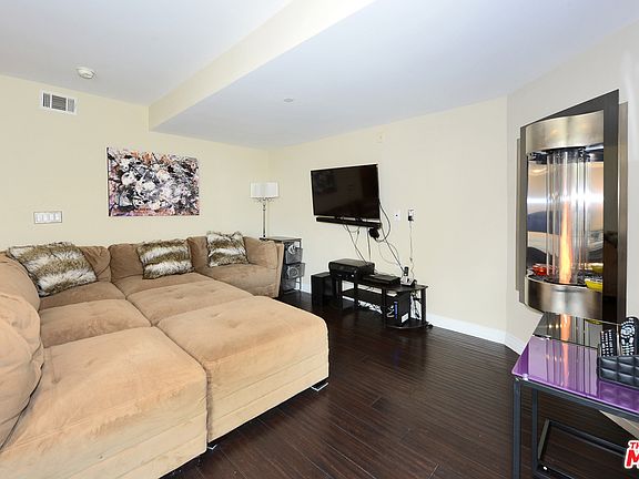 4th image of 1544 7th St Unit 8A