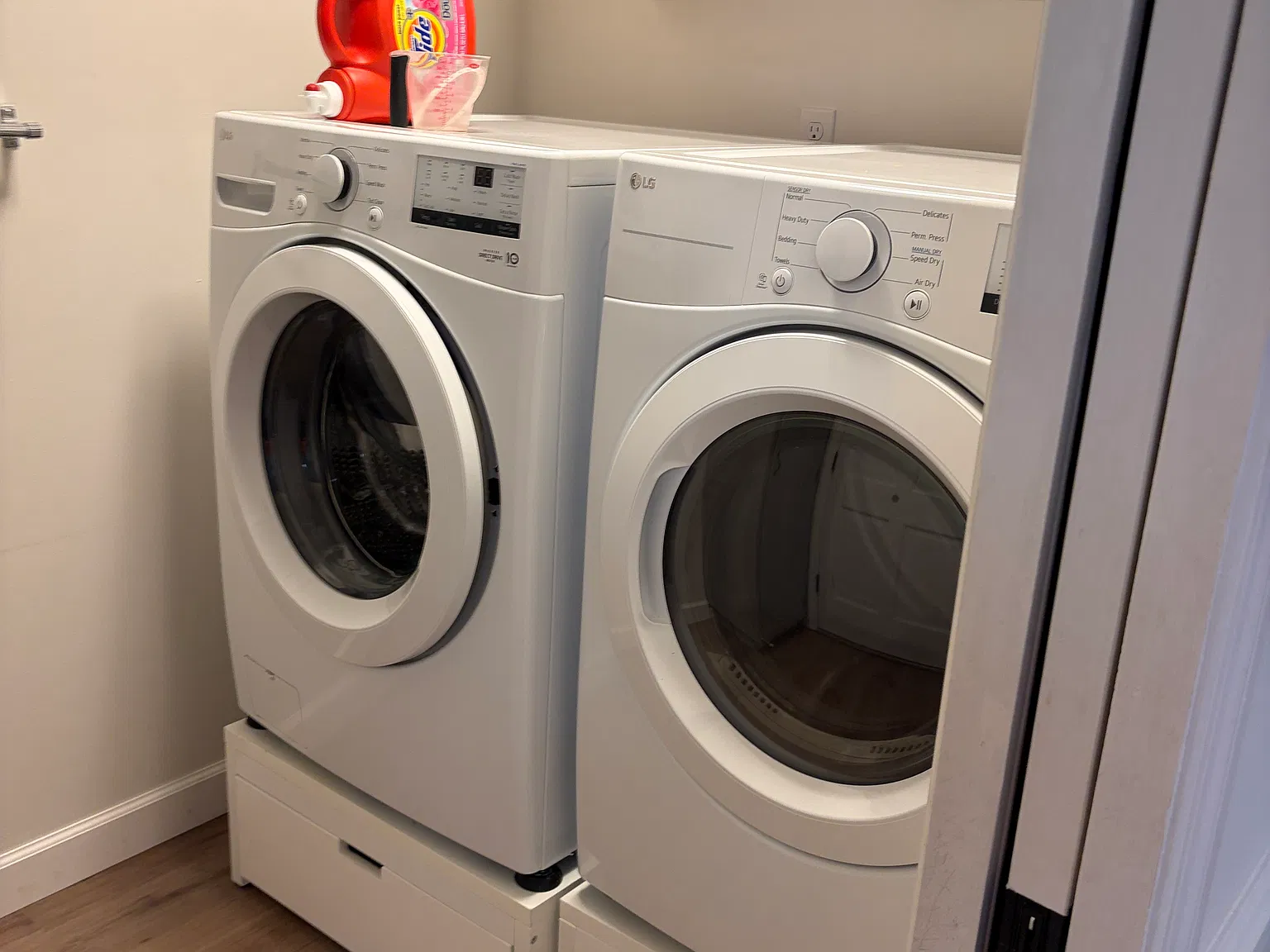 2 bed, 1.5 bath, 1500 sqft, $1,500 — Photo 2