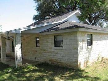 3rd image of 3703 River Oaks Dr Unit 1