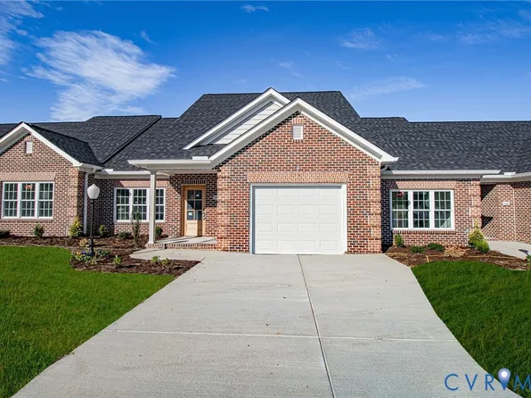 118 Cobblestone Dr, Hopewell, VA 23860