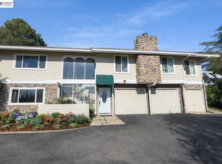 536 Golf Club Rd, Pleasant Hill, CA 94523
