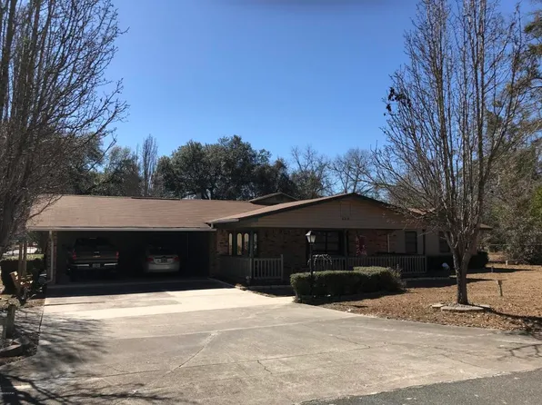 6919 Hall St, Grand Ridge, FL 32442