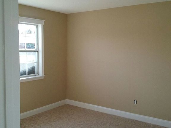 5th image of 63 Skyline Dr