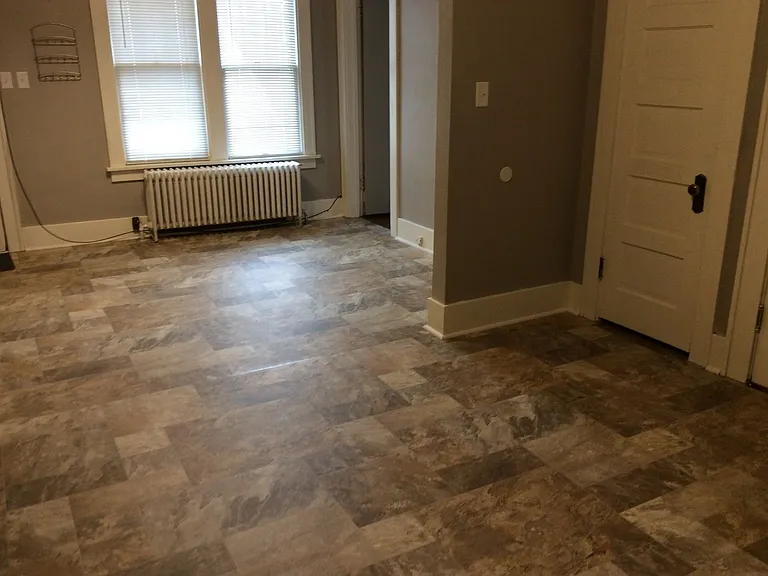 213 2nd Ave E — Photo 8