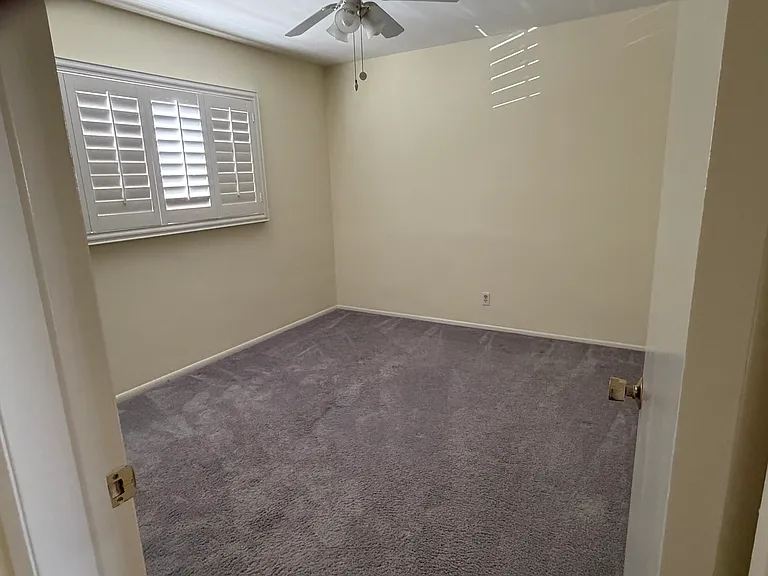 22508 Haynes St — Photo 21