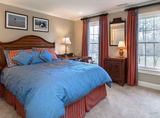 6 Chipping Ct, Greenville, SC 29607