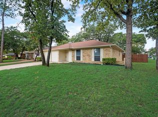 5700 Cedar Ridge Dr, Arlington, TX 76017