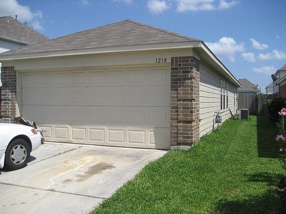 2nd image of 1218 Laurel Chase Trl