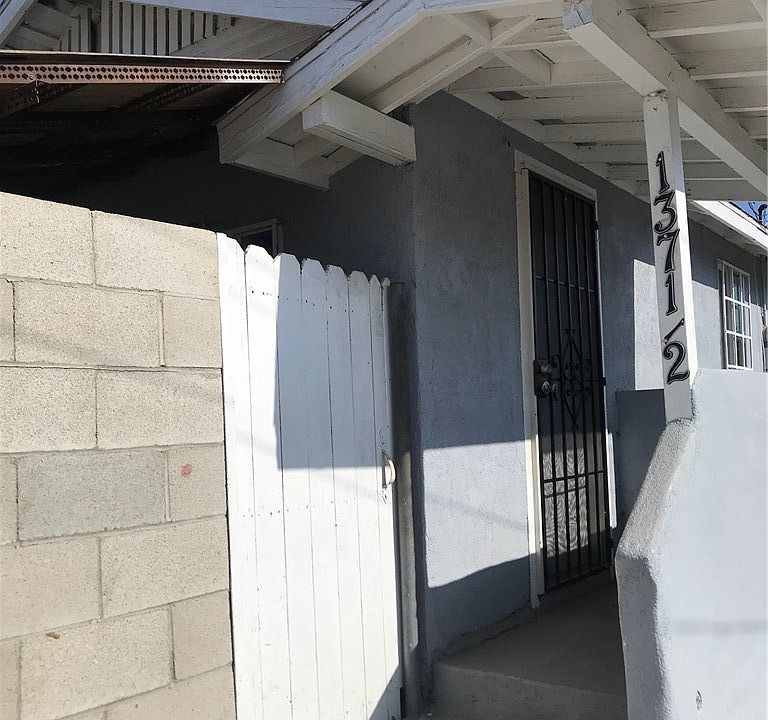 1st image of 1371 Grand Ave