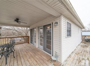 327 Circle Dr, Charlestown, IN 47111