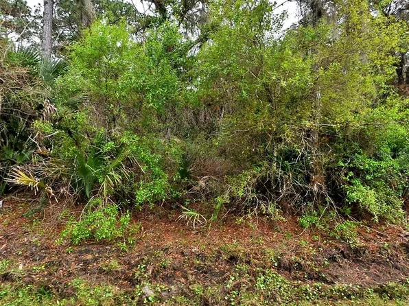 Hurdle Rd, North Port, FL 34291