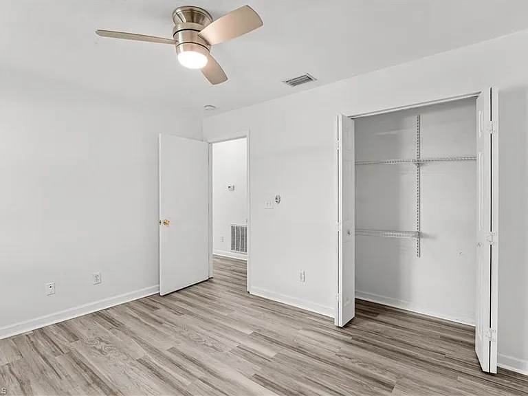 612 Santa Barbara Blvd — Photo 26