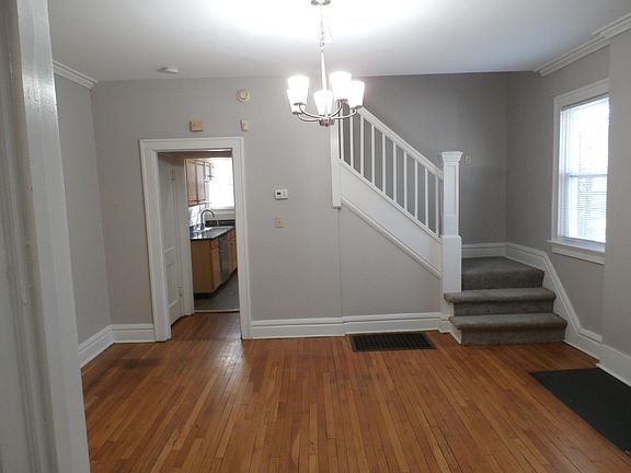 2nd image of 230 Wilson Ave