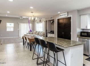 546 S Ellsworth Rd, Mesa, AZ 85208