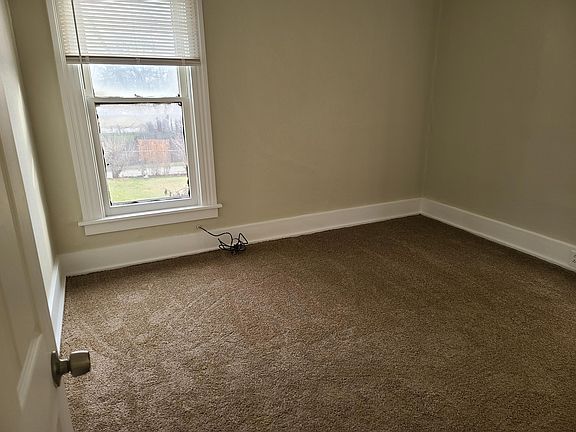 5th image of 1523 Jermain Dr #2