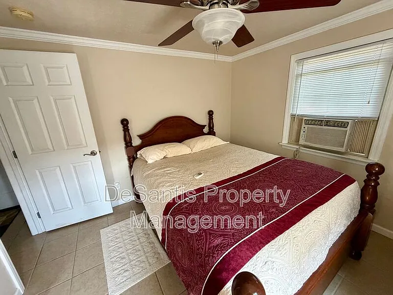 7408 Yale Ave #B — Photo 15