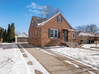631 S 32nd STREET, Manitowoc, WI, 54220