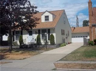 209 Cresthill Ave, Tonawanda, NY 14150