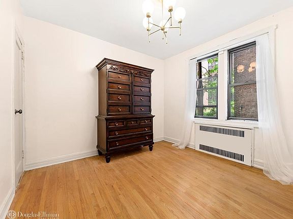 5th image of 47-39 40th St #1F