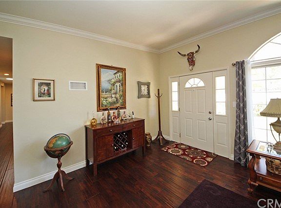 4th image of 5344 Hermosa Ave