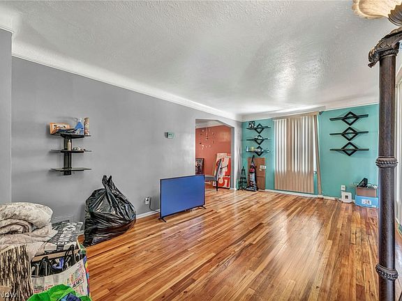 4th image of 12314 Longmead Ave
