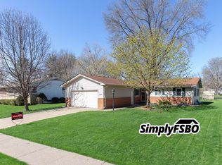 3533 49th St, Moline, IL 61265