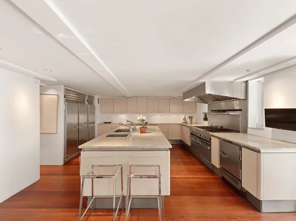 45 Warren Street image 2 of 8