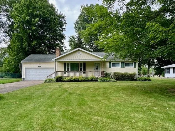 3415 Black Oak Ln, Youngstown, OH 44511
