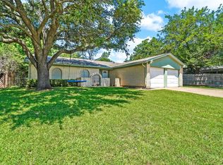 304 Wilson St, Crowley, TX 76036