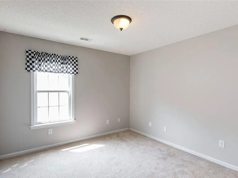 8 Candor Pl — Photo 17