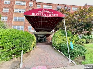 2200 Center Avenue #E7, Fort Lee, NJ 07024