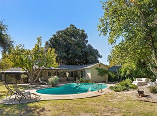 17345 Raymer St, Northridge, CA 91325