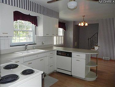 5th image of 19260 Westover Ave
