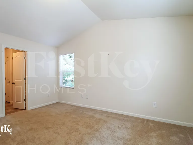 1909 Allyson Ave — Photo 8