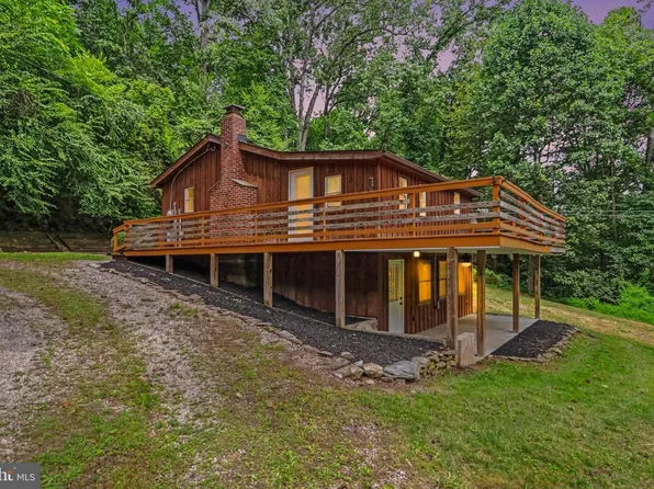 2 Dogwood Dr, Aspers, PA 17304